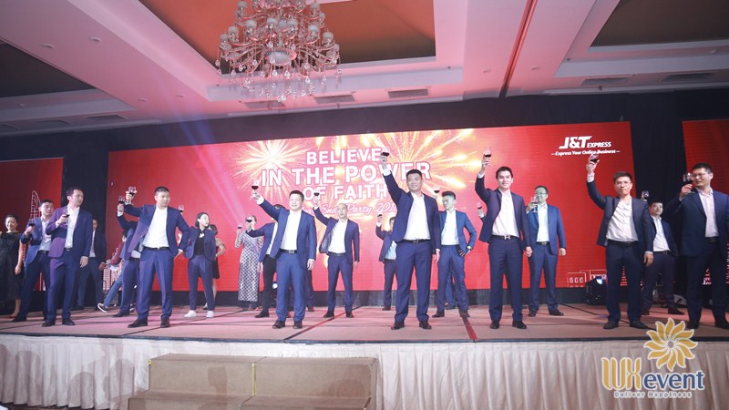 diễn văn tiệc tất niên