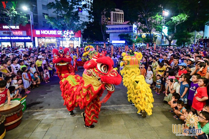 thuê múa lân trung thu ở hà nội