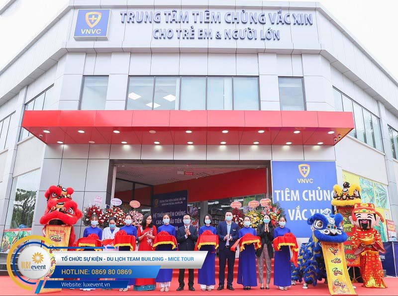 tổ chức lễ khai trương phòng khám chuyên nghiệp